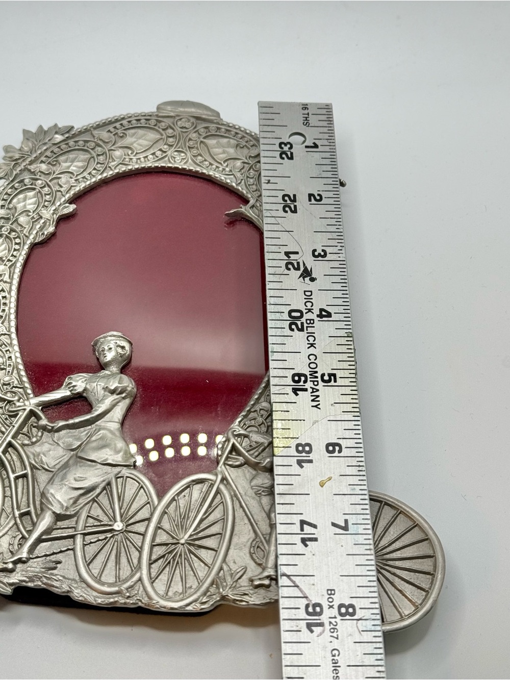 VTG Filigree Pewter Picture Frame Victorian Parisian Bicycle scene 4x6- 7X8 - Picture 7 of 8